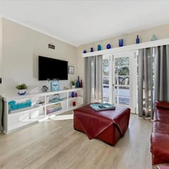 Comfy Coastal King Apt 🌟on the Hyde Park, Sarasota, Florida