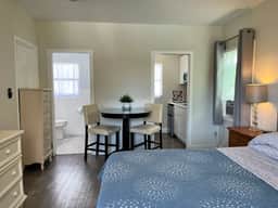 Jasmin Studio Apt 🌟on the Hyde Park, Sarasota, Florida - Image 3