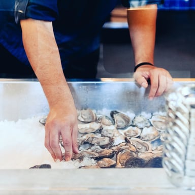 Fresh oysters at Siesta Key Oyster Bar