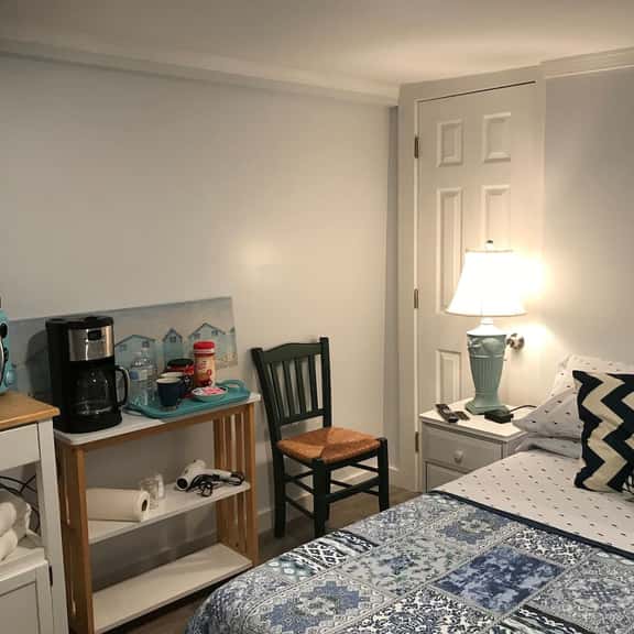 đCome stay in the Channel Room at the Dune Shack đ - Image 1